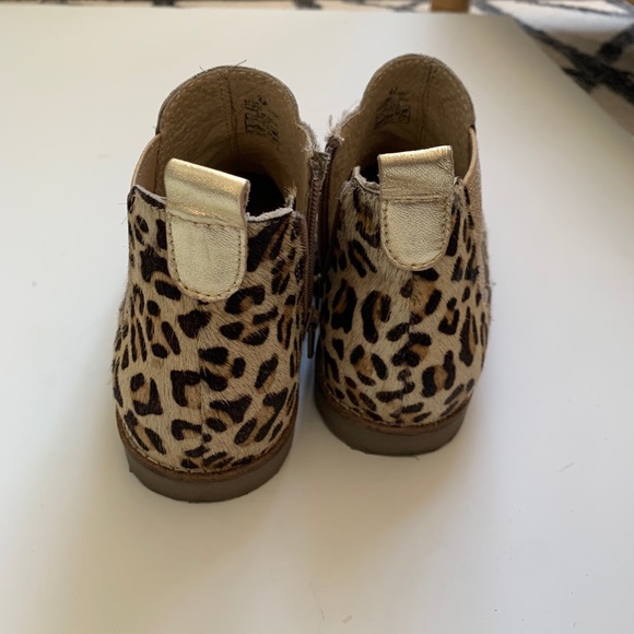 Mini Boden Kids Cheetah Print Booties - Picture 4 of 4